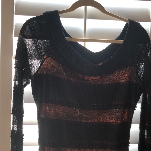 Ladies Lace Striped Dress - Picture 2 of 5